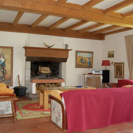 Lovely Mansion With Fenced Garden Baguer-Morvan